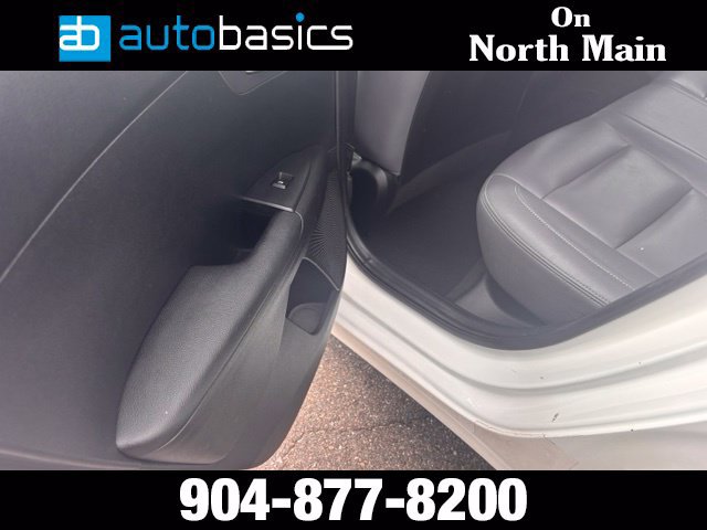 Used 2020 Kia Forte LXS FWD image 19