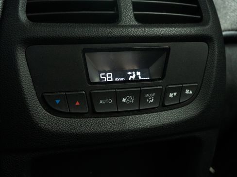 Certified 2022 Honda Pilot Sport image 40