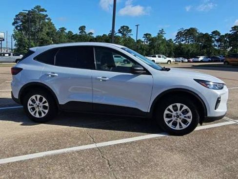 Used 2025 Ford Escape Active AWD/4WD image 9