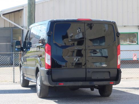 Used 2017 Ford Transit 150 130 Low Roof w/ Exterior Upgrade Package RWD image 6