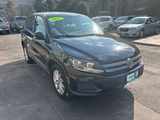 Used 2017 Volkswagen Tiguan S image 1