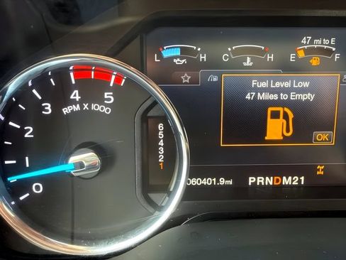 Used 2018 Ford F350 Lariat w/ Lariat Ultimate Package AWD/4WD image 29
