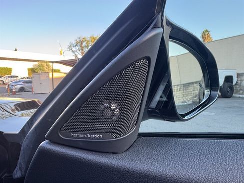 Used 2018 BMW M4 Coupe w/ Competition Package RWD image 45