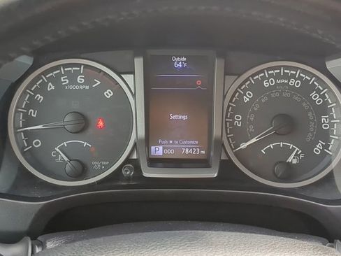 Used 2017 Toyota Tacoma SR5 image 25