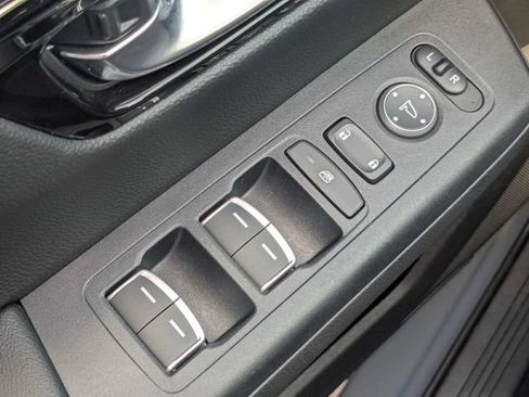 Used 2025 Honda CR-V EX-L image 23