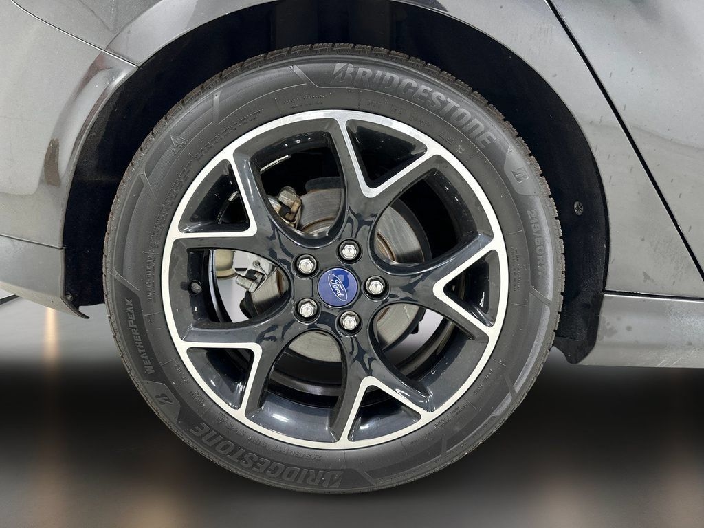 Used 2014 Ford Focus SE w/ Equipment Group 201A FWD image 10