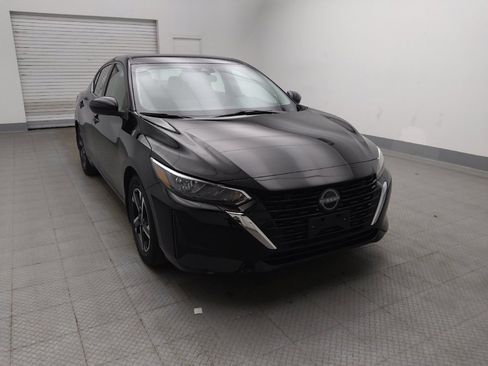 Used 2024 Nissan Sentra SV FWD image 14