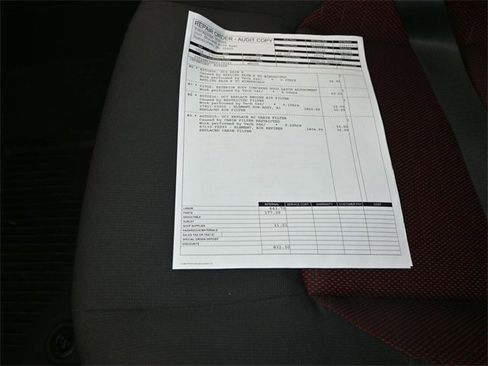 Used 2024 Toyota Corolla SE image 4