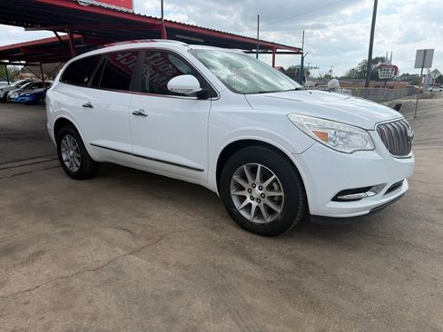 Used 2017 Buick Enclave Leather image 12