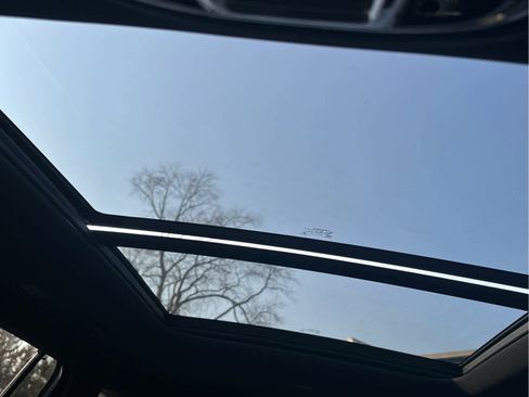 Used 2022 Jeep Grand Cherokee L Overland w/ Luxury Tech Group IV image 21