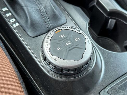 Used 2023 Ford Bronco Outer Banks image 30