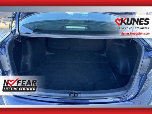 Used 2023 Toyota Corolla LE image 39