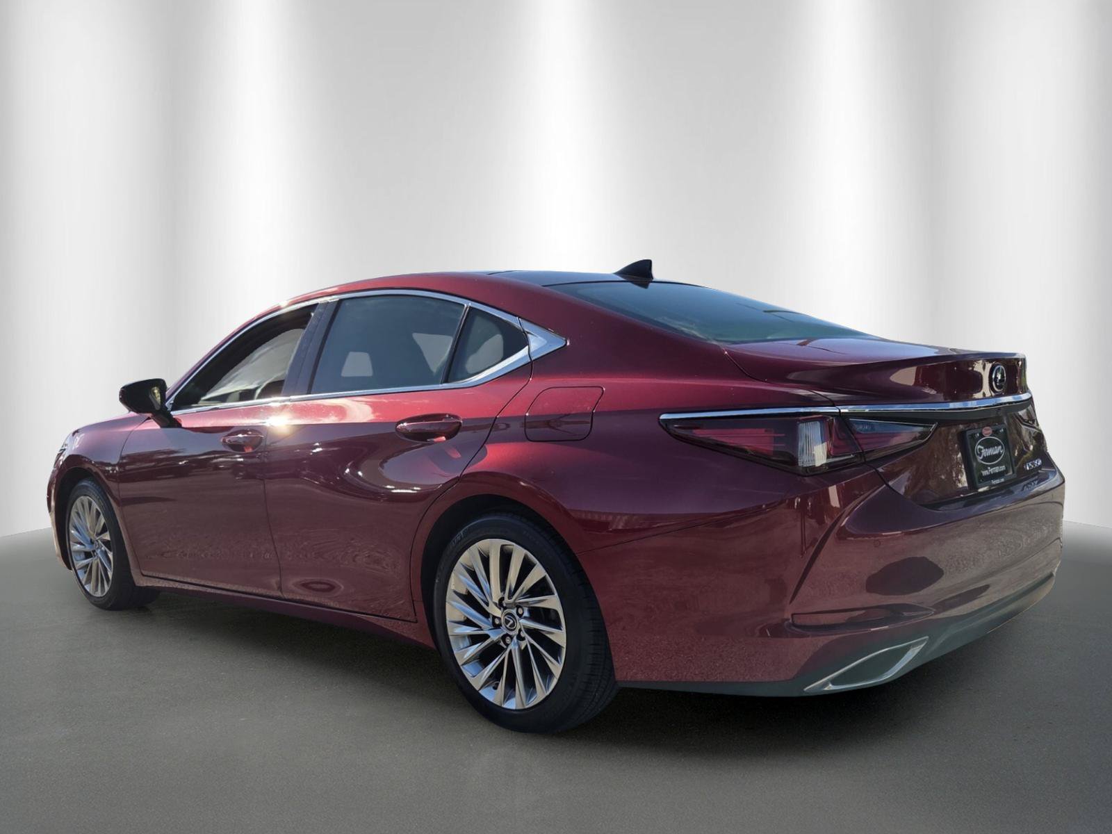 Used 2021 Lexus ES 350 w/ Ultra Luxury Package FWD image 5
