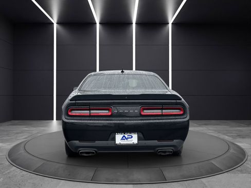 Used 2016 Dodge Challenger R/T Scat Pack image 5