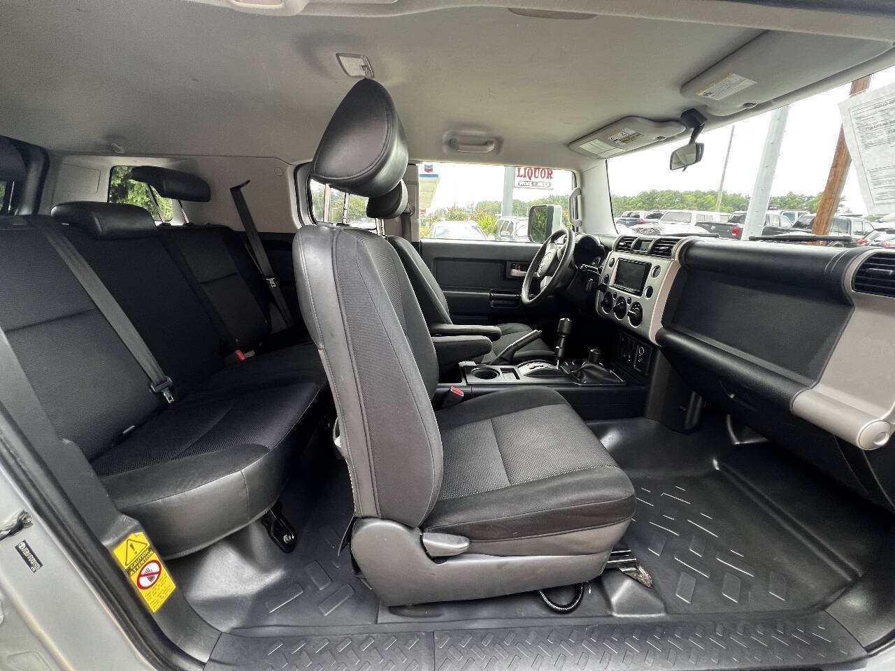 Used 2007 Toyota FJ Cruiser 4WD image 11