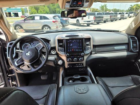 Used 2019 RAM 1500 Laramie AWD/4WD image 16
