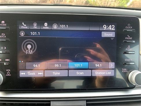 Used 2022 Honda Accord Sport image 23