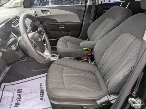 Used 2019 Chevrolet Sonic LT image 10