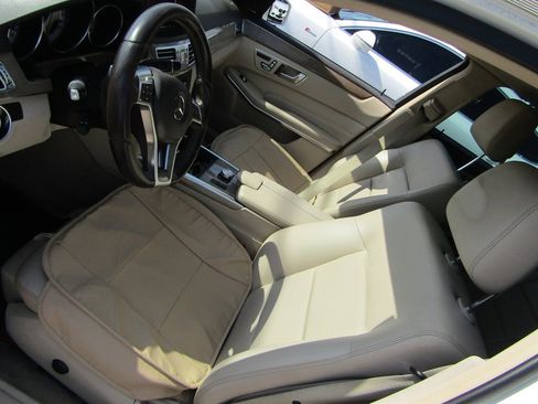 Used 2014 Mercedes-Benz E 350 Sedan image 9