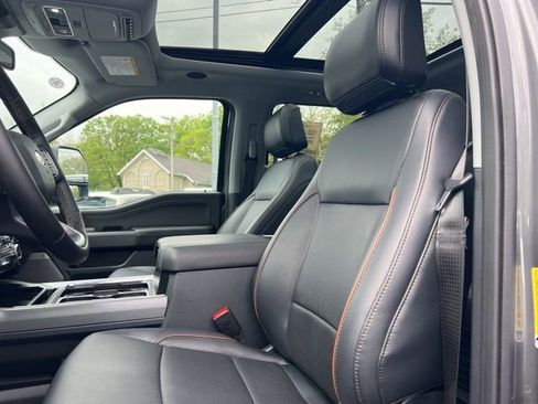 Used 2025 Ford F250 Lariat w/ Lariat Ultimate Package AWD/4WD image 3