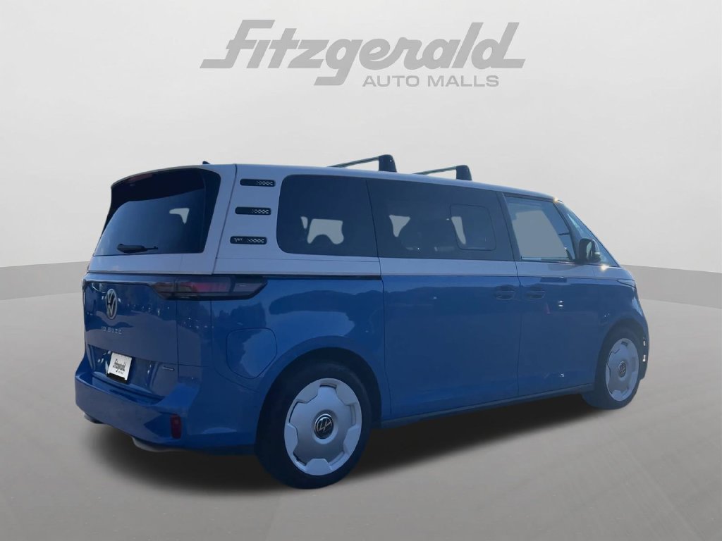 Used 2025 Volkswagen ID. Buzz 1st Edition AWD/4WD image 4