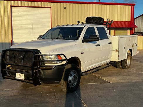 Used 2018 RAM 3500 Tradesman AWD/4WD image 1