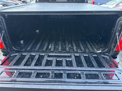 Used 2019 Chevrolet Colorado Z71 image 14