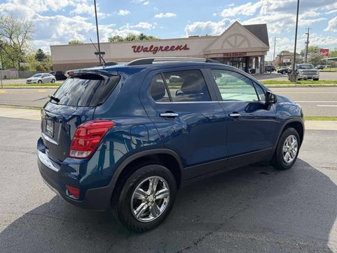 Used 2019 Chevrolet Trax LT w/ LT Convenience Package AWD/4WD image 5
