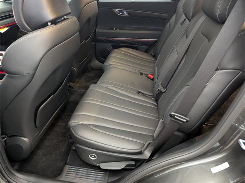 Used 2025 Genesis GV80 2.5T Select image 17