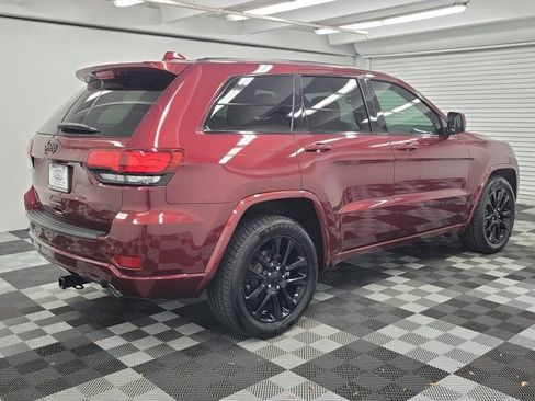Used 2019 Jeep Grand Cherokee Altitude RWD image 6