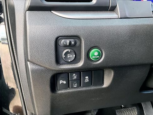 Used 2024 Honda Passport EX-L image 33