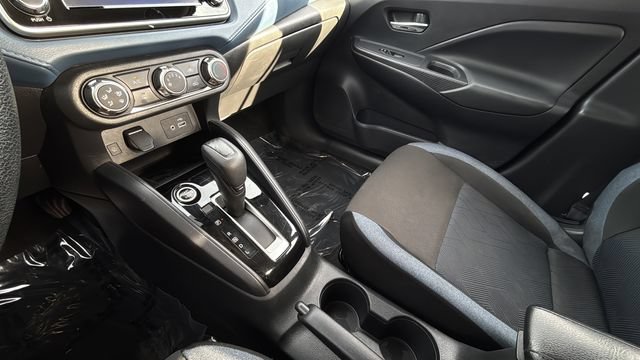 Used 2025 Nissan Versa SV FWD image 14
