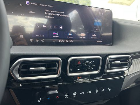 New 2026 Nissan Sentra SV w/ SV Convenience Package FWD image 4