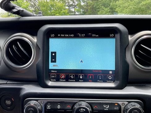 Used 2022 Jeep Gladiator Rubicon w/ LED Lighting Group AWD/4WD image 13