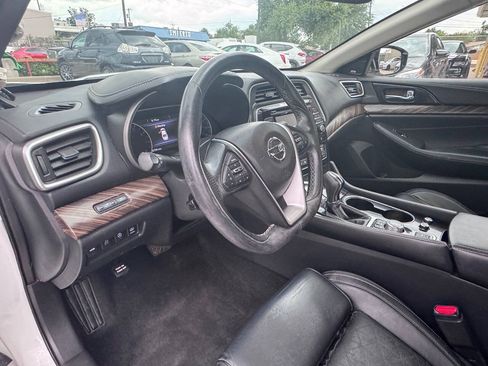 Used 2017 Nissan Maxima Platinum FWD image 20