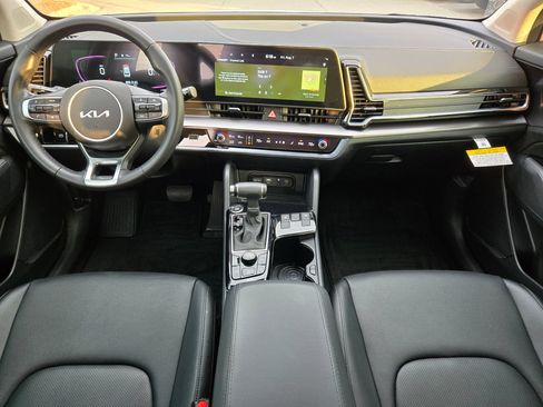 Used 2025 Kia Sportage EX w/ Premium Package FWD image 10