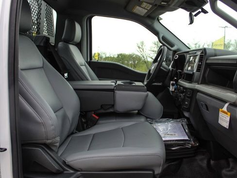New 2025 Ford F550 4x4 Regular Cab Super Duty image 26