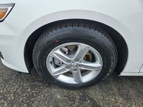 Used 2020 Chevrolet Malibu LS image 9