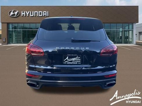 Used 2018 Porsche Cayenne Platinum Edition image 4