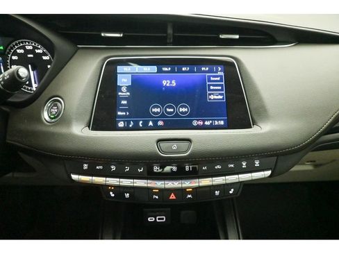 Used 2023 Cadillac XT4 Premium Luxury image 15
