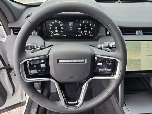Used 2026 Land Rover Discovery Sport Landmark AWD/4WD image 16