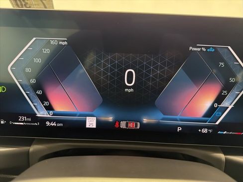 Used 2025 BMW 330i xDrive Sedan w/ Convenience Package image 32