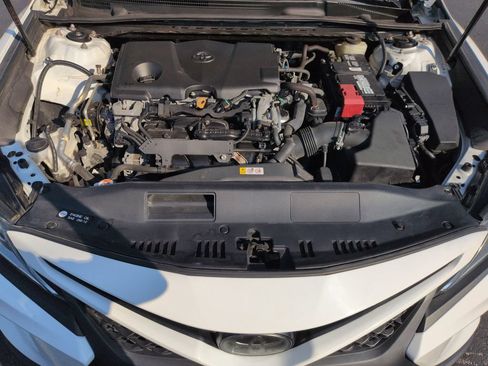 Used 2018 Toyota Camry SE w/ Audio Package FWD image 22