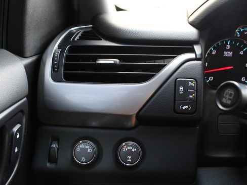 Used 2019 Chevrolet Tahoe LT AWD/4WD image 8
