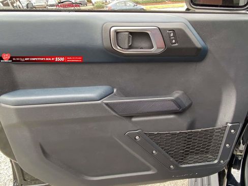 Used 2025 Ford Bronco Heritage Edition image 13