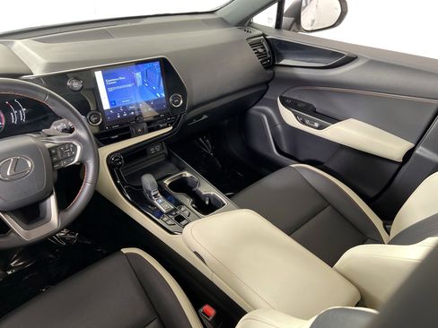 Used 2023 Lexus NX 250 AWD image 23