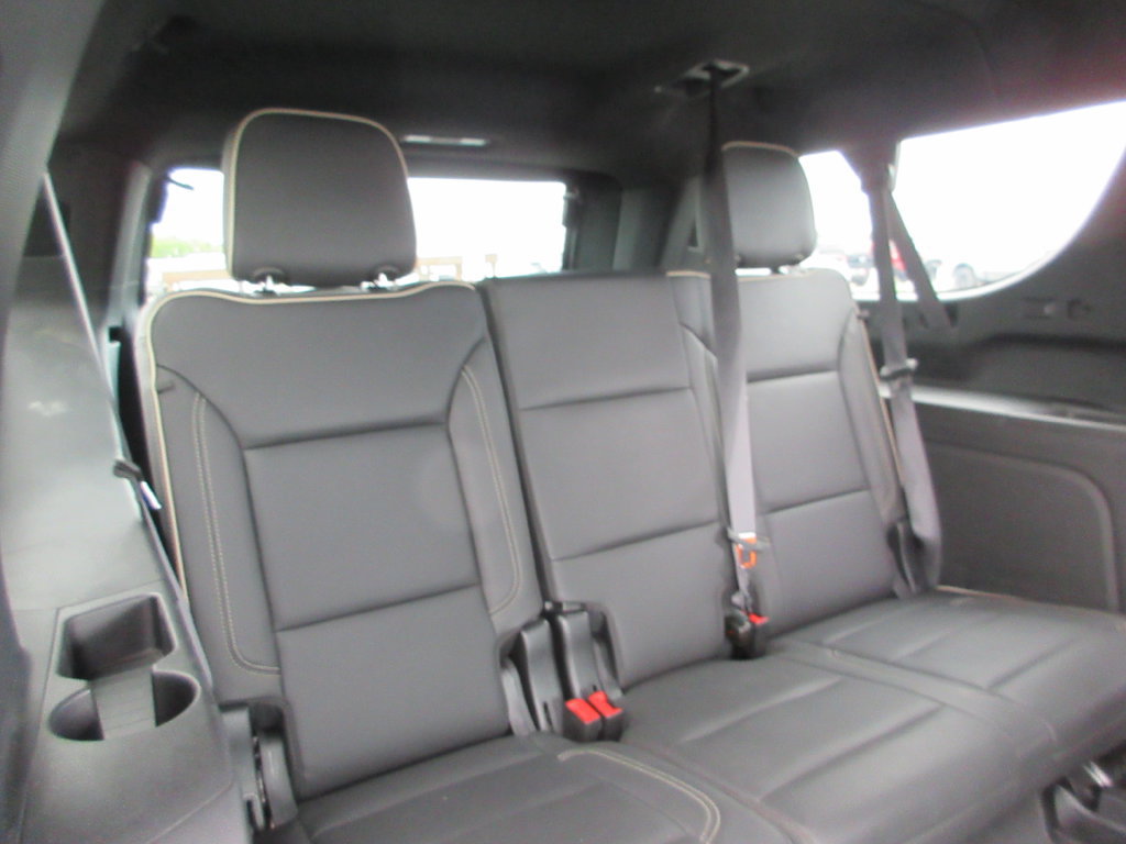 Certified 2024 GMC Yukon XL SLT w/ SLT Luxury Package AWD/4WD image 24
