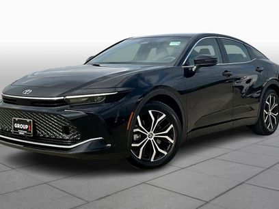 Used 2025 Toyota Crown XLE