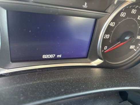 Used 2020 Chevrolet Equinox LT image 10