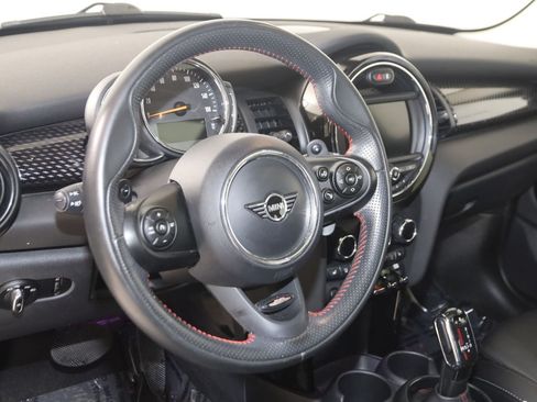 Used 2021 MINI Cooper S FWD image 6